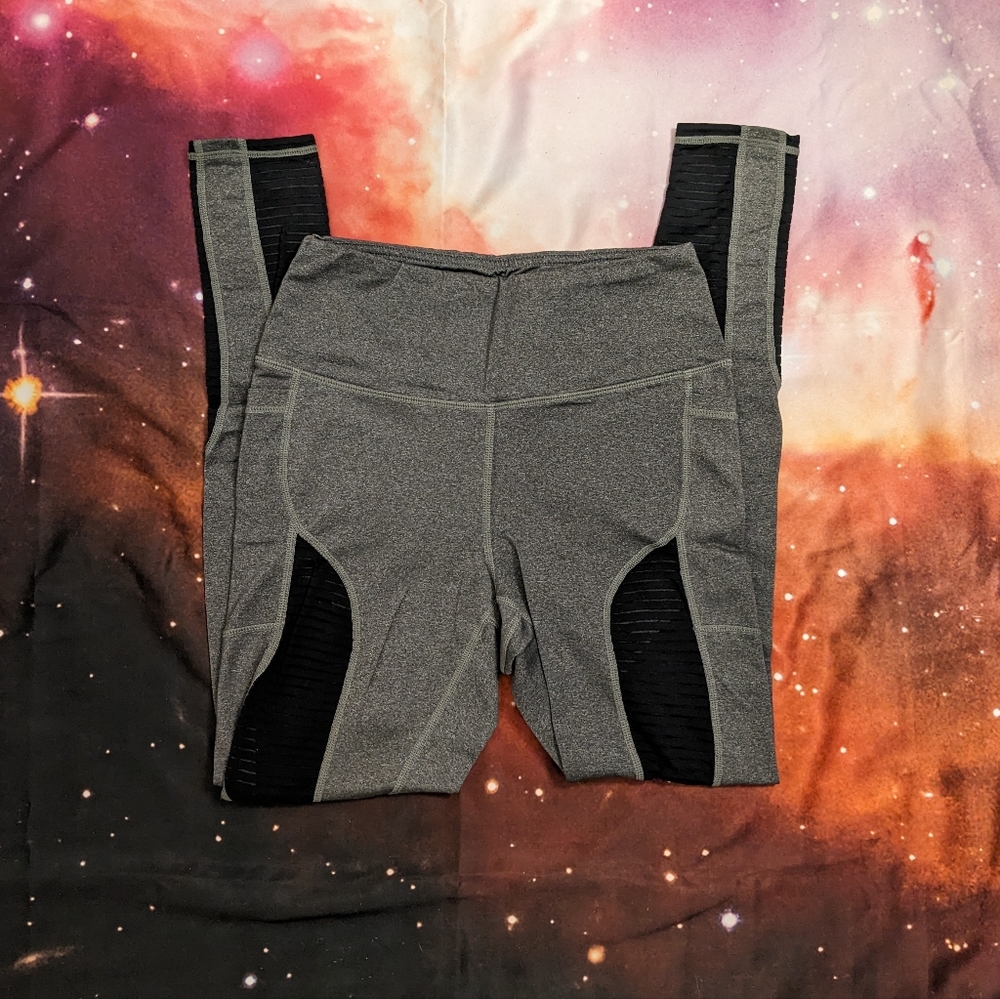 🐨 Aptitude Apparel Ethos Gray Black Leggings Size Small